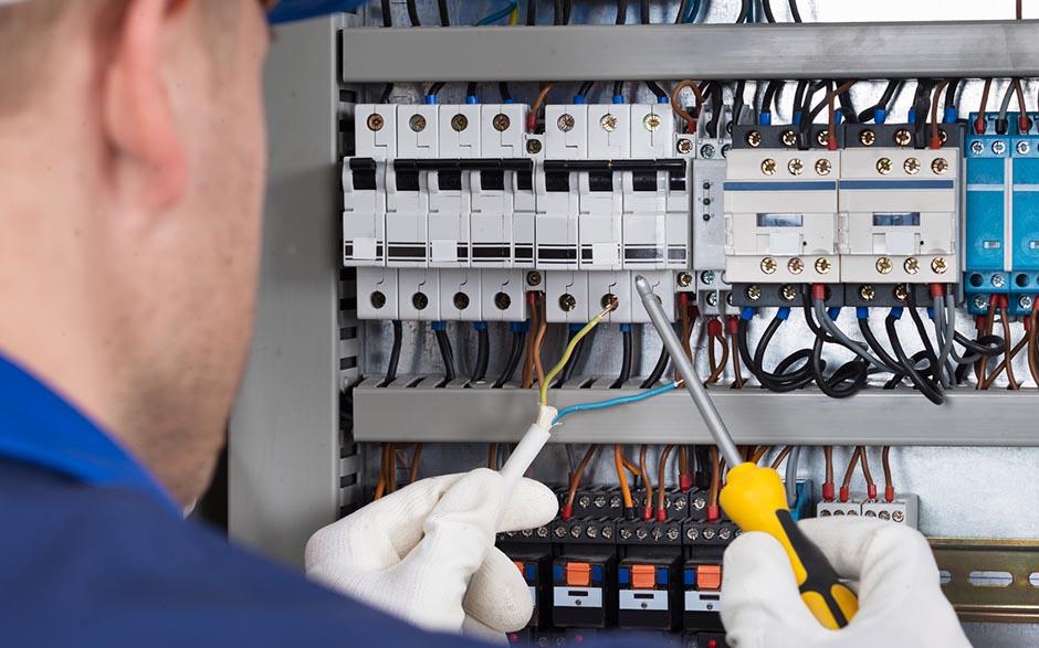 électricien dépannage Saint-Thibault-des-Vignes